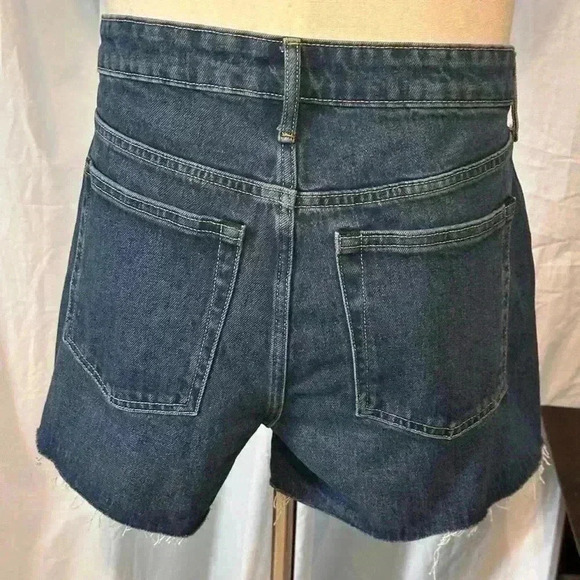 NWT Free Assembly Women’s Shorts Size 12. Cut Off. Dark Wash. - Picture 4 of 6